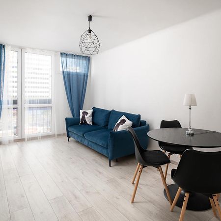 Grzybowska Blue City Centre Apartment Varsovia Exterior foto